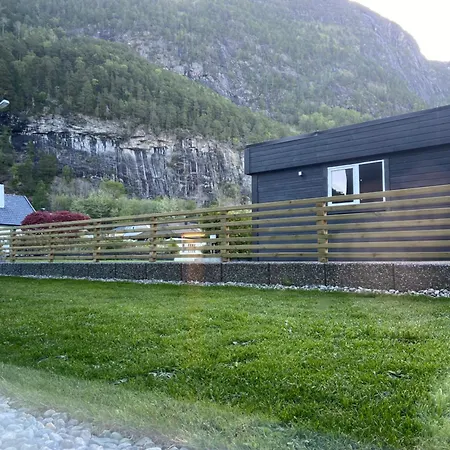 COZY basement apartment Åndalsnes Buitenkant foto